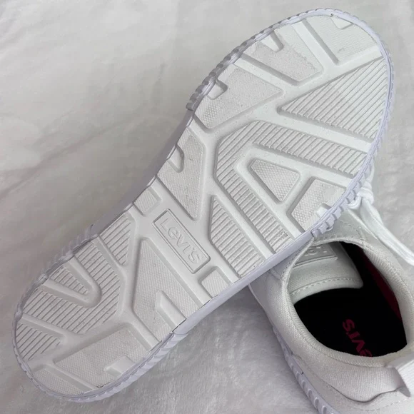 LEVI'S Emma Winter White Low Profile Platform Sneaker--7.5 - Picture 12 of 13